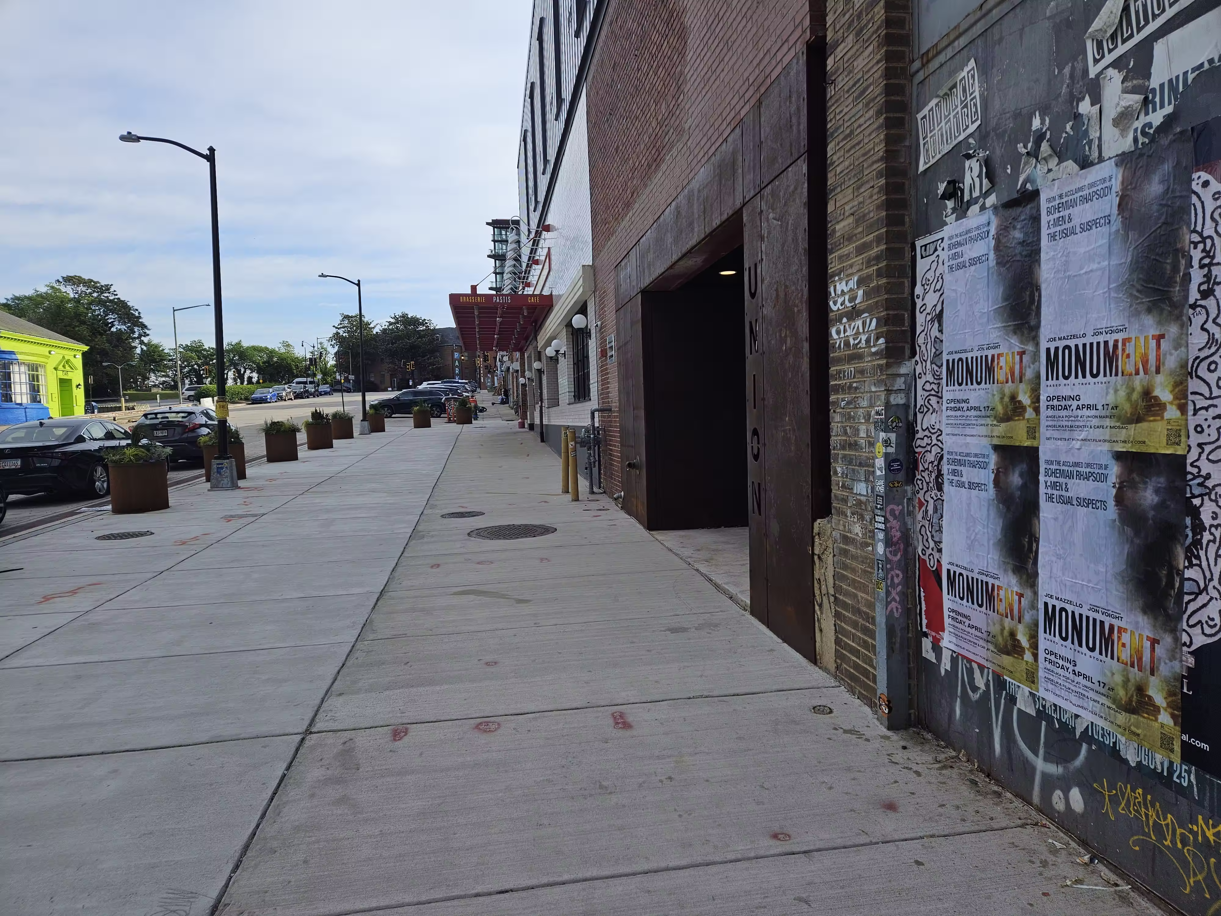 Wild posting at 1328 4th St NE